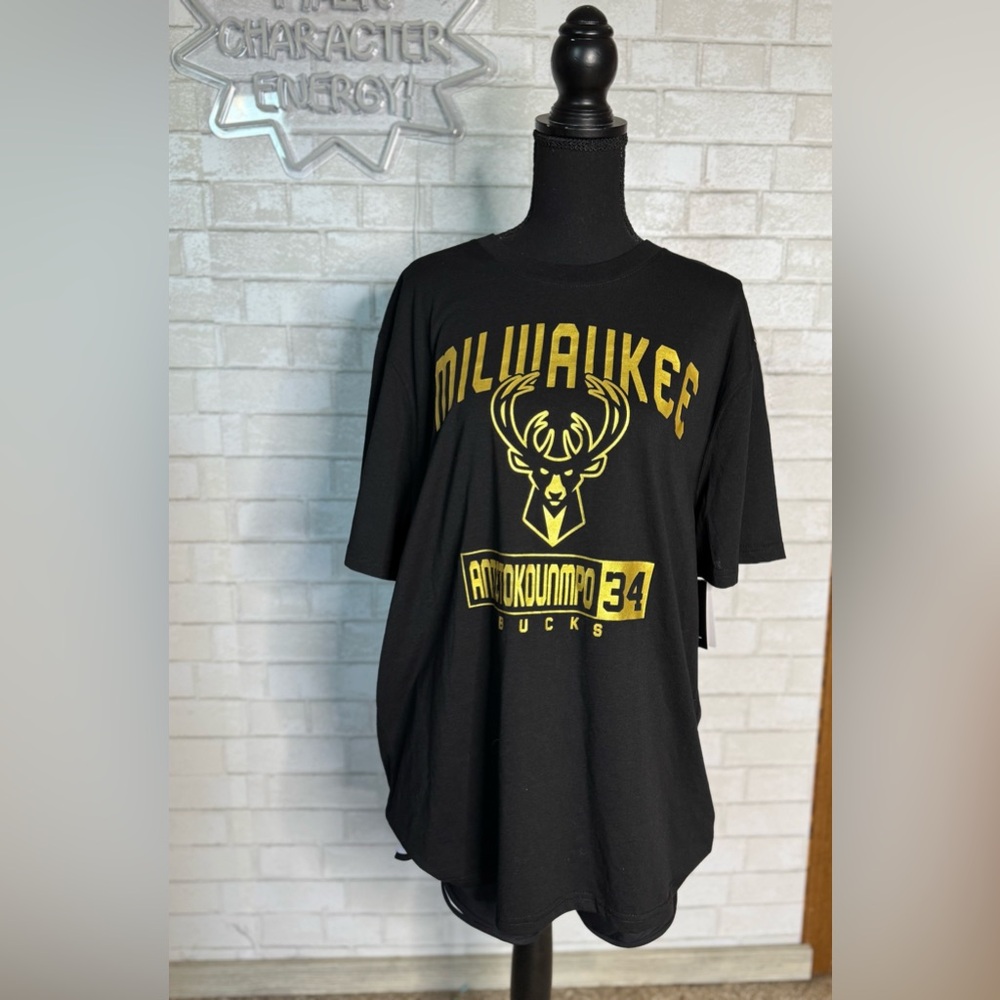 Milwaukee Bucks Antetokounmpo